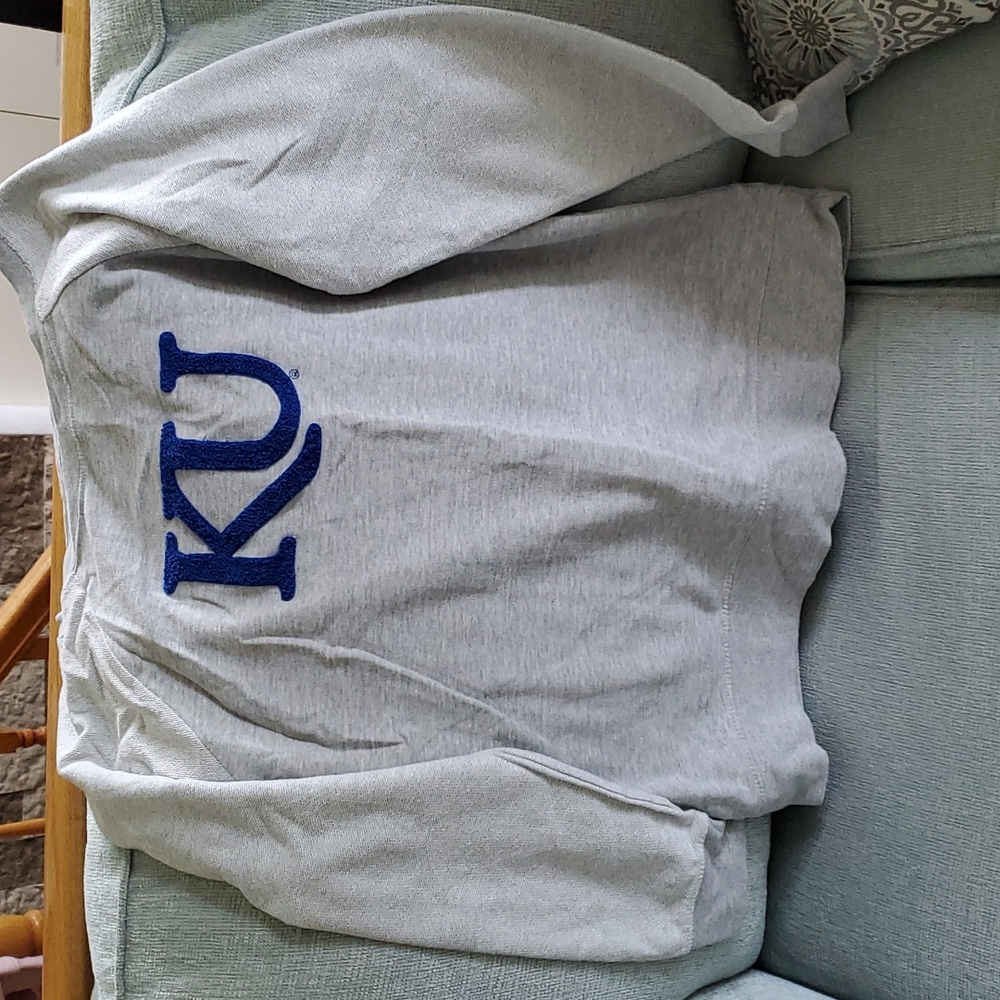 Univ of Kansas sweatshirt